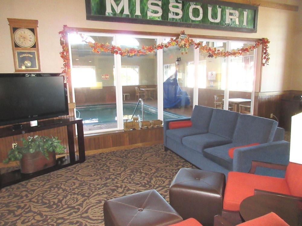 Comfort Inn Marshall Station Exterior photo